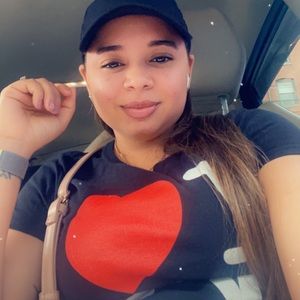 Meet your Posher, Sheila